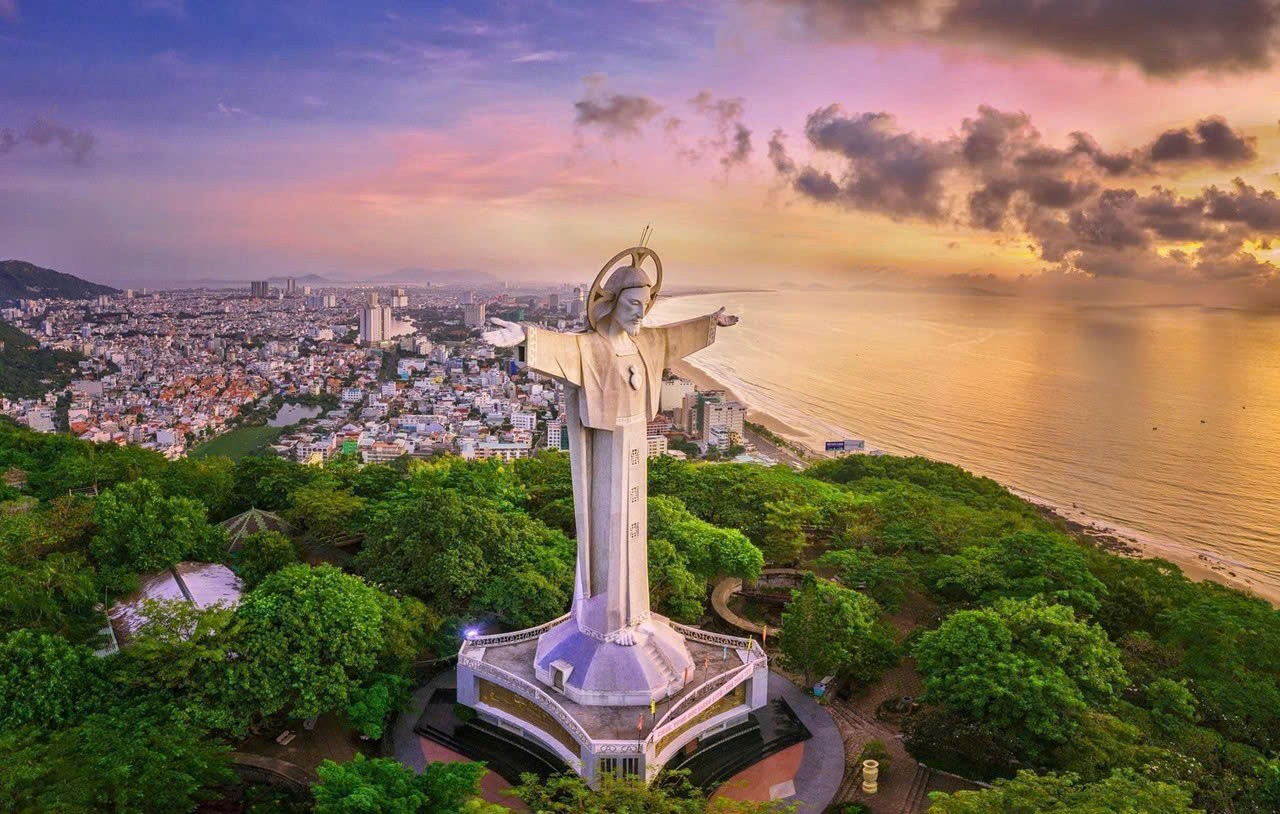 Vung Tau Beach Full-Day Trip